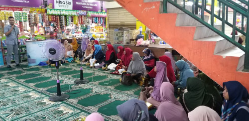 Tabligh Akbar di Pasar Santa bersama Asparindo Umrah