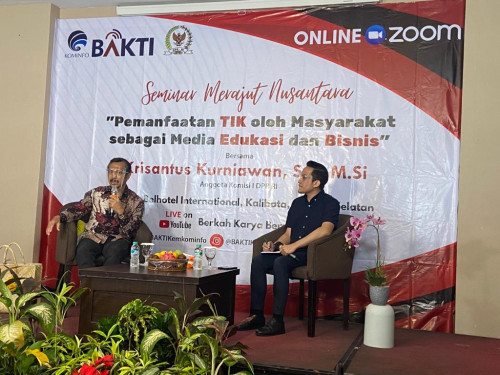 SEMINAR MERAJUT NUSANTARA PEMANFAATAN TIK SEBAGAI MEDIA EDUKASI & BISNIS BAGI PEDAGANG PASAR